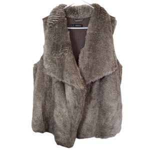 Maurices Fur (Faux) Vest Sweater back. Size 3